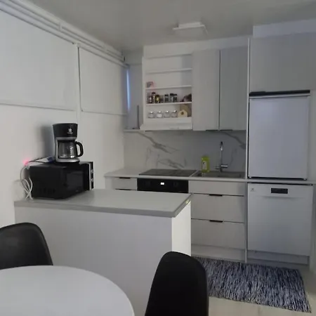 Lentokenttaestudio, Oulu Airport Oulunsalo